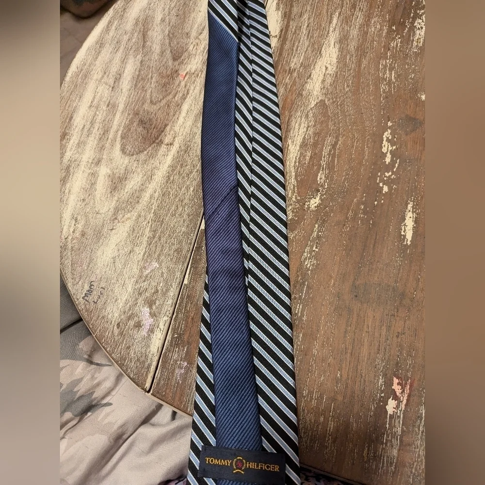 Tommy Hilfiger Blue‎ striped tie 100% silk